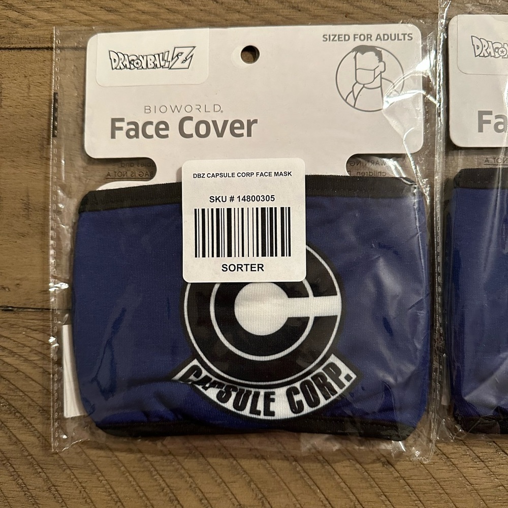 DBZ Dragon Ball Z Super CAPSULE CORP Face Mask Bioworld Bulma Trunks Vegeta Goku